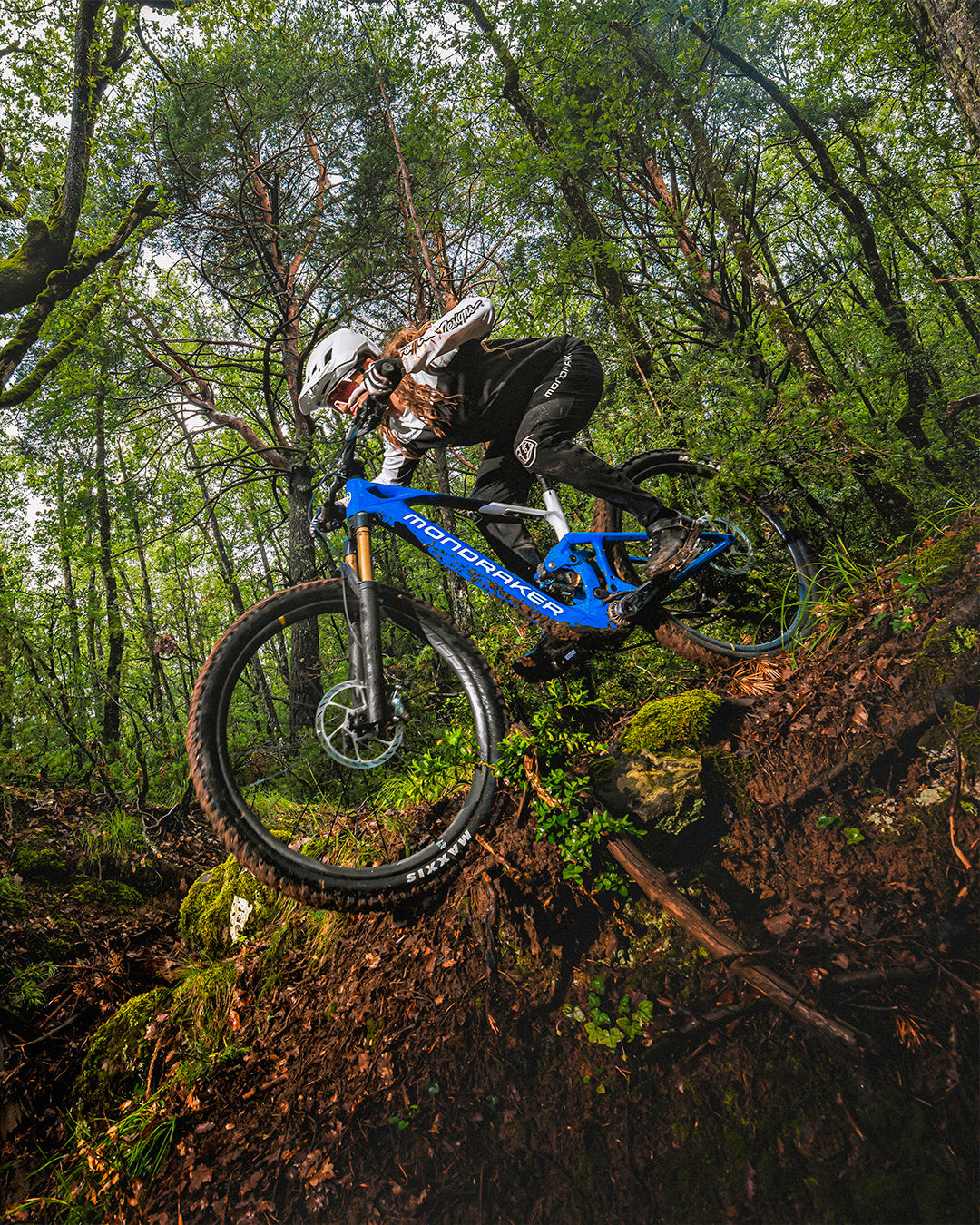 (E-)MOUNTAINBIKES